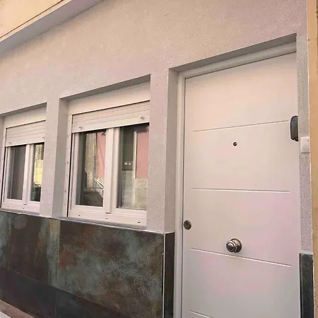 Hall Loft 200m Playa 4 Pers لقنت
