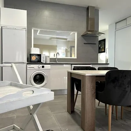 Hall Loft 200m Playa 4 Pers شقة لقنت