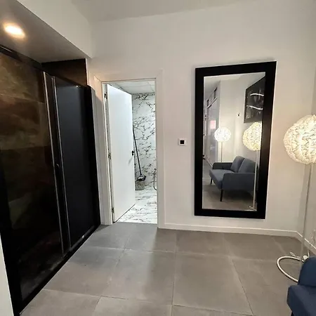 Hall Loft 200m Playa 4 Pers شقة لقنت